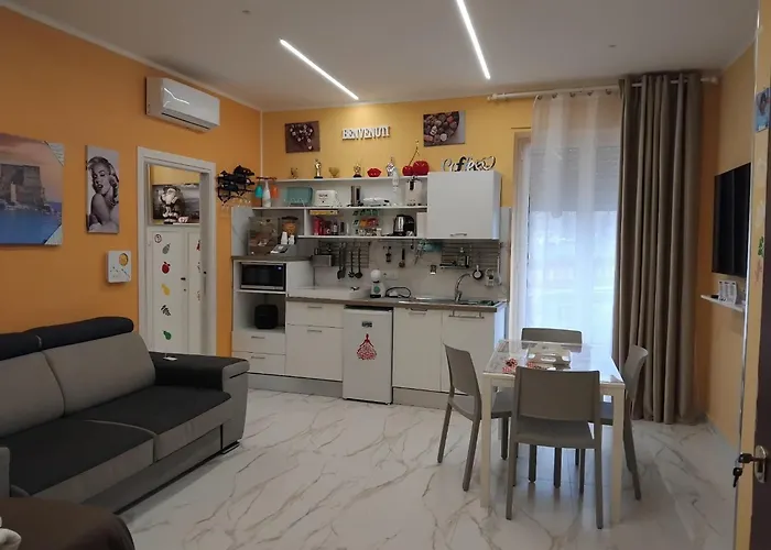 Stazione Casa Di Lucio * Napels