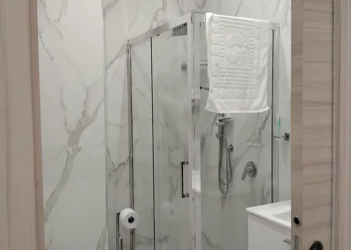 Stazione Casa Di Lucio Napels