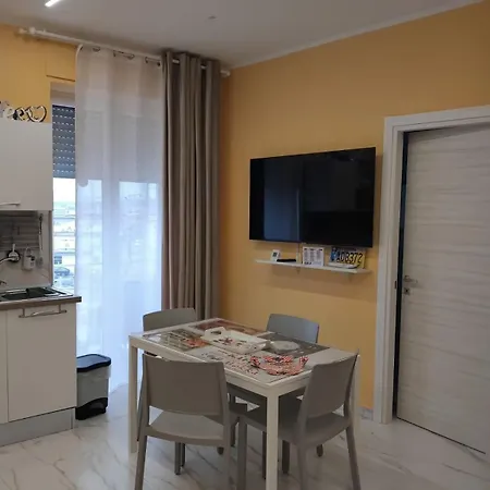 Stazione Casa Di Lucio 나폴리